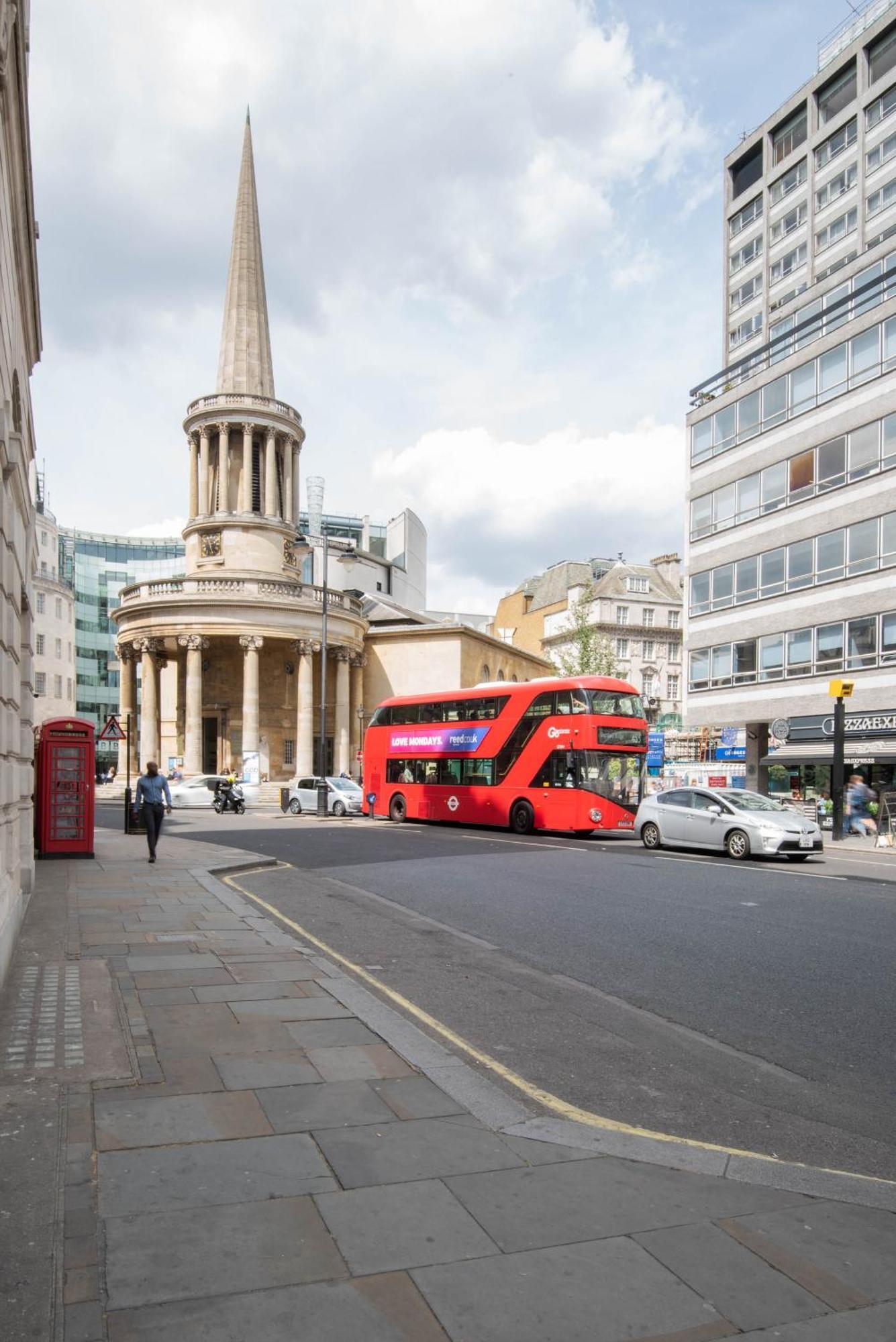 Sonder Oxford Circus Aparthotel London Ngoại thất bức ảnh