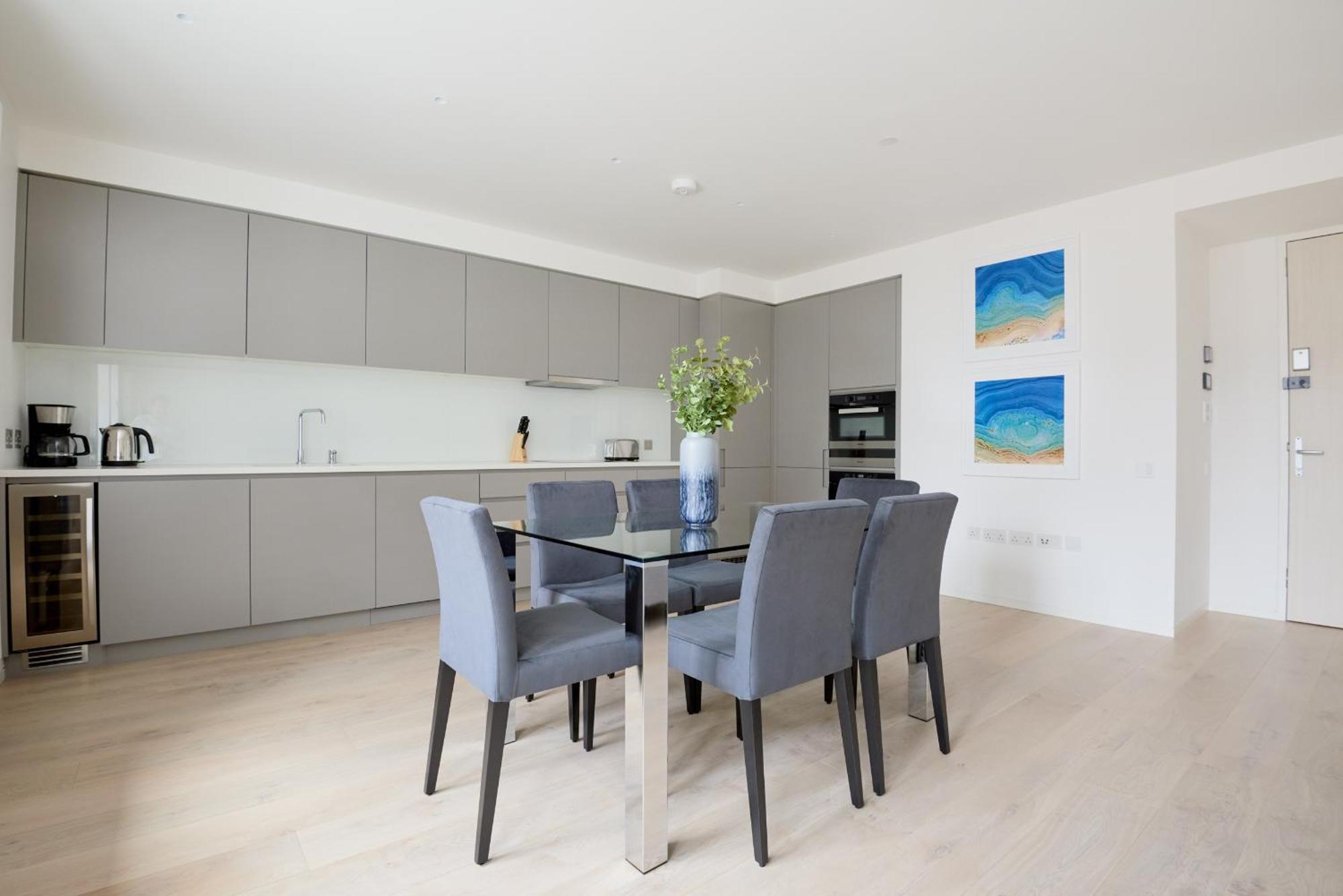 Sonder Oxford Circus Aparthotel London Phòng bức ảnh