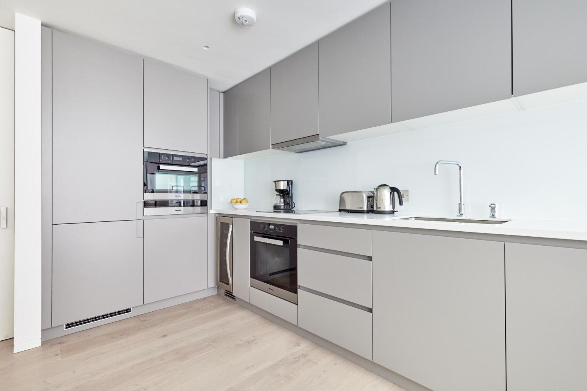 Sonder Oxford Circus Aparthotel London Ngoại thất bức ảnh